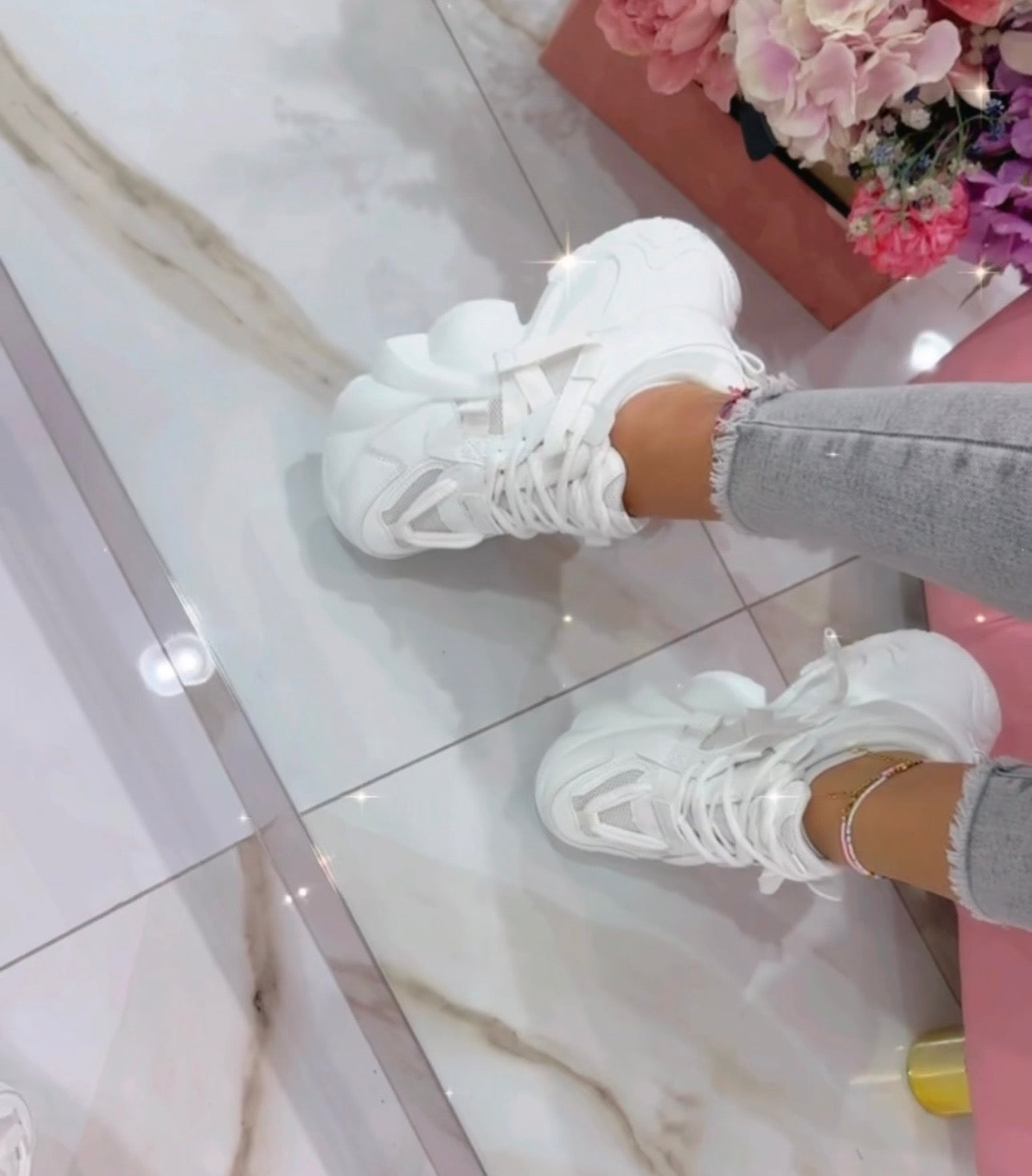 Sneakers Bomber