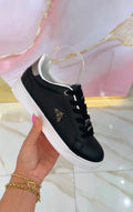 Sneakers 🐝 Nere 01